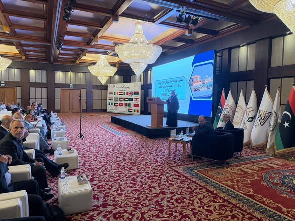 المركز الوطني لضمان الجودة يعزز نشر ثقافة الجودة ويستعرض معايير اعتماد المدارس خلال مؤتمر المناهج التعليمية بطرابلس