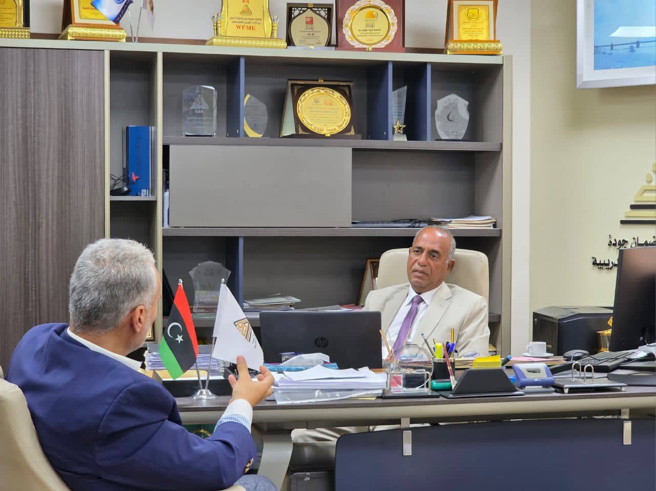 "عبدالجليل" مدير عام المركز الوطني لضمان جودة واعتماد المؤسسات التعليمية والتدريبية يلتقي مدير البرنامج الوطني للتميز في العلوم والتكنولوجيا
